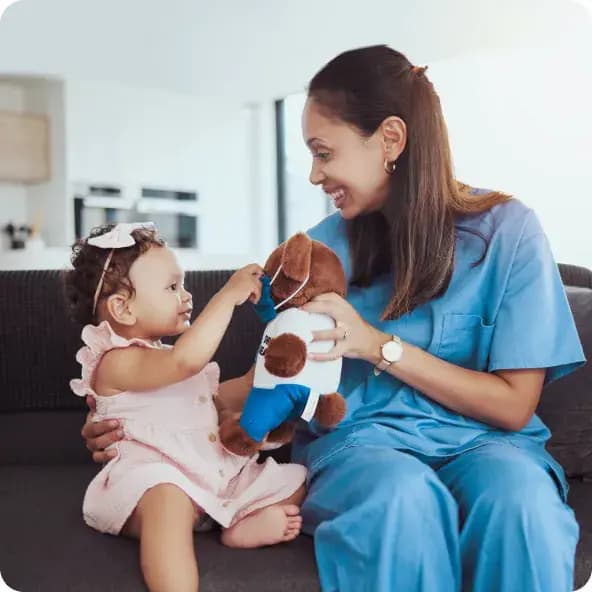 Médica com criança